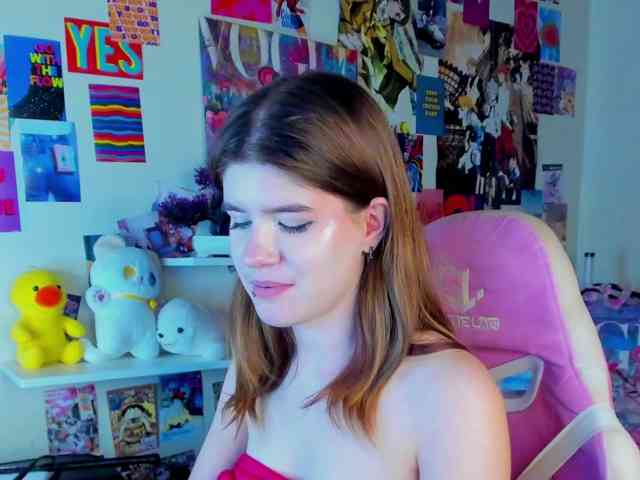 AngelinaLing webcam