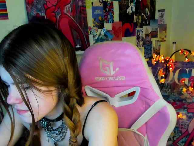 AngelinaLing webcam