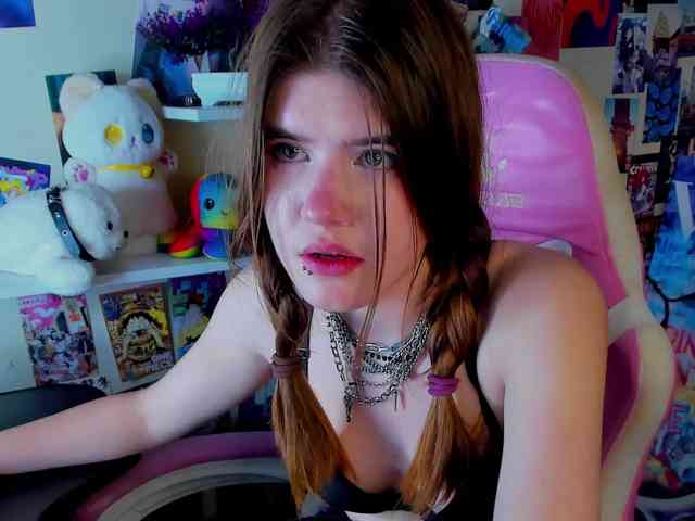 AngelinaLing webcam