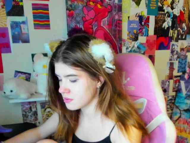 AngelinaLing webcam