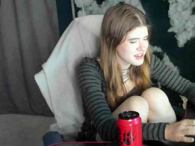 AngelinaLing webcam