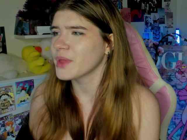 AngelinaLing webcam