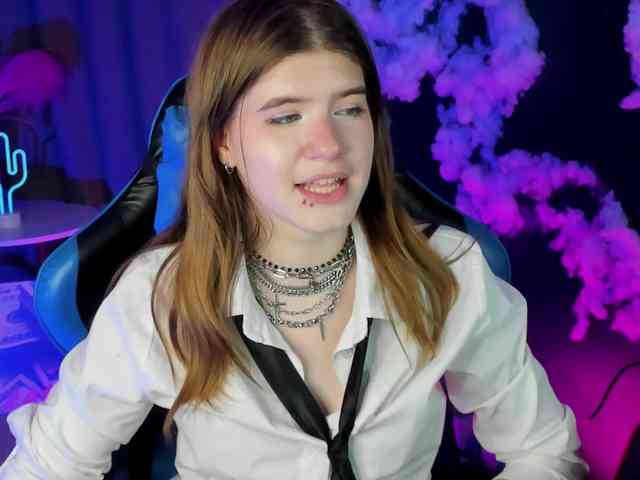 AngelinaLing webcam