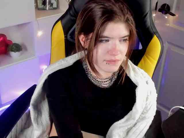 AngelinaLing webcam