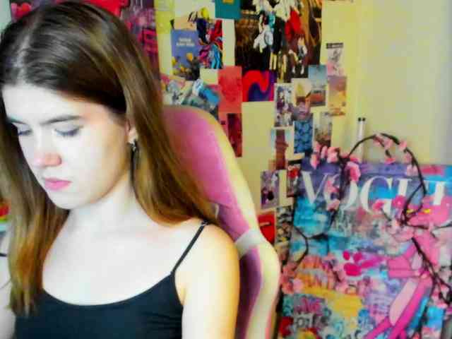 AngelinaLing webcam