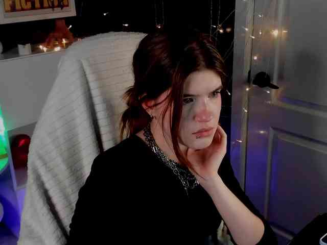 AngelinaLing webcam