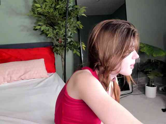 AngelinaLing webcam