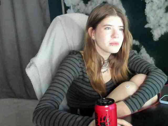 AngelinaLing webcam