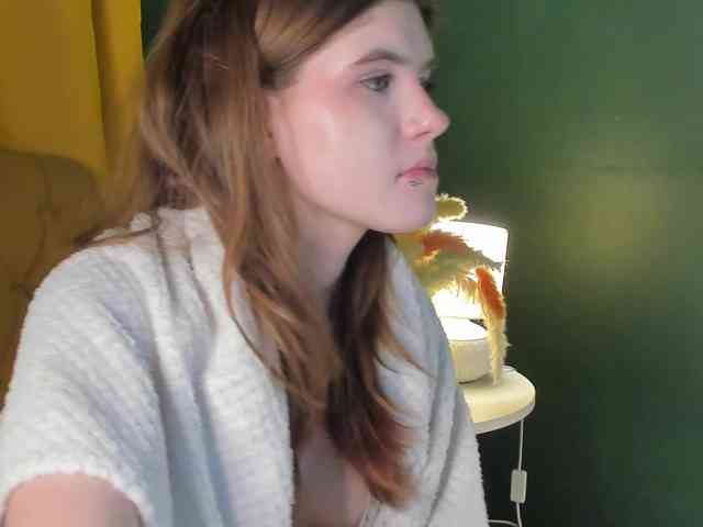AngelinaLing webcam