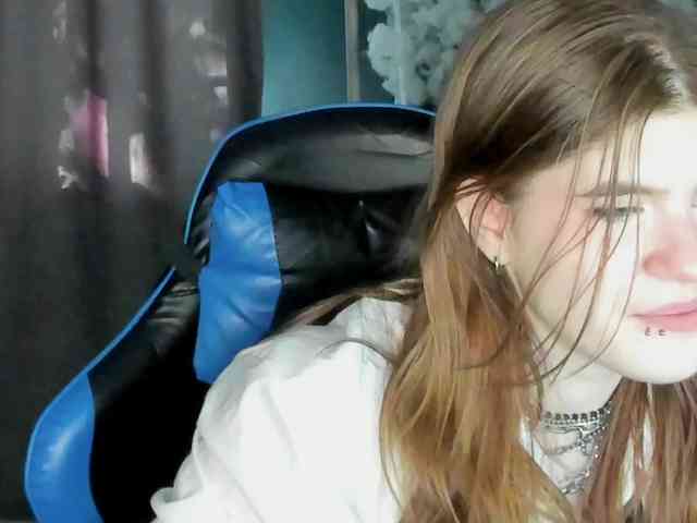 AngelinaLing webcam