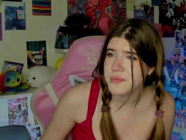 AngelinaLing webcam