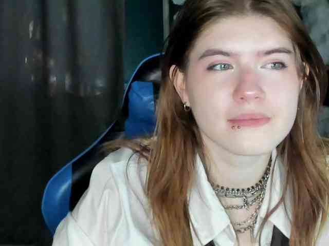 AngelinaLing webcam