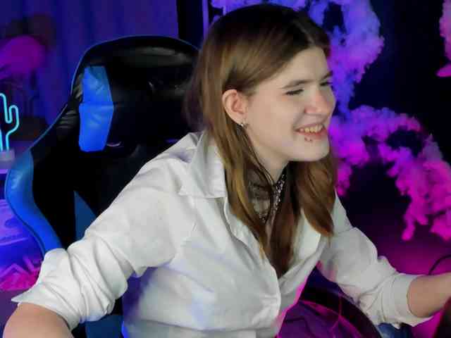 AngelinaLing webcam