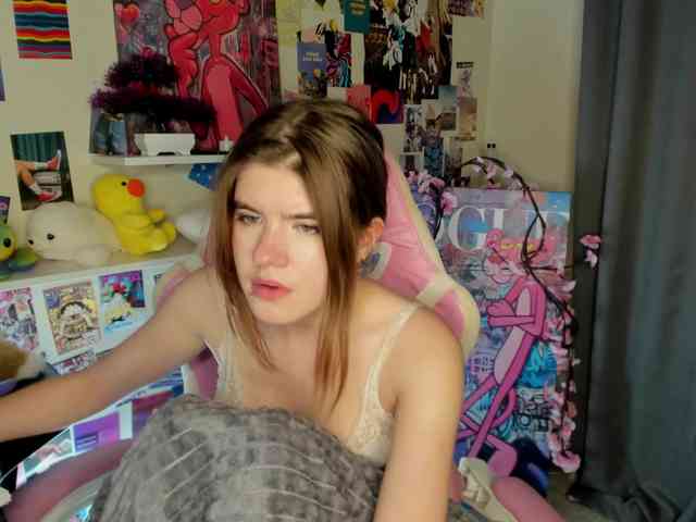 AngelinaLing webcam
