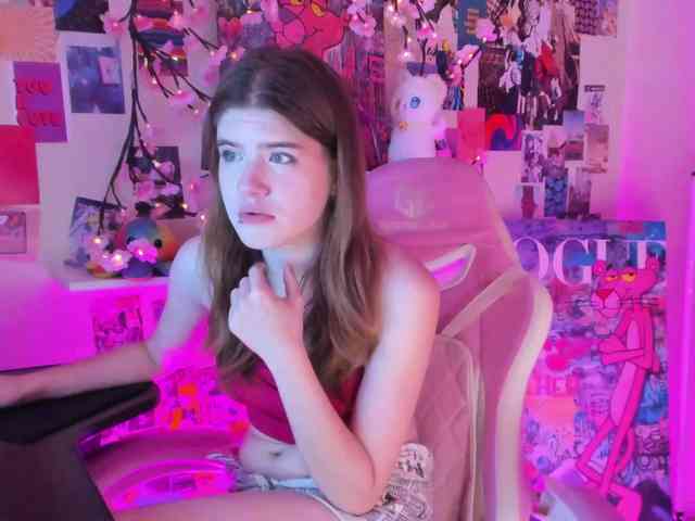 AngelinaLing webcam