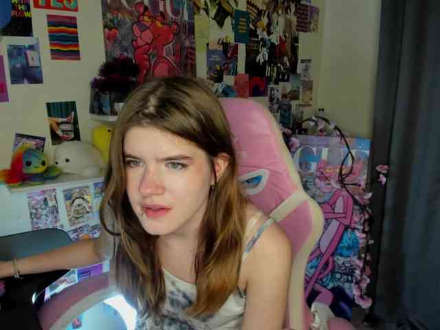 AngelinaLing webcam