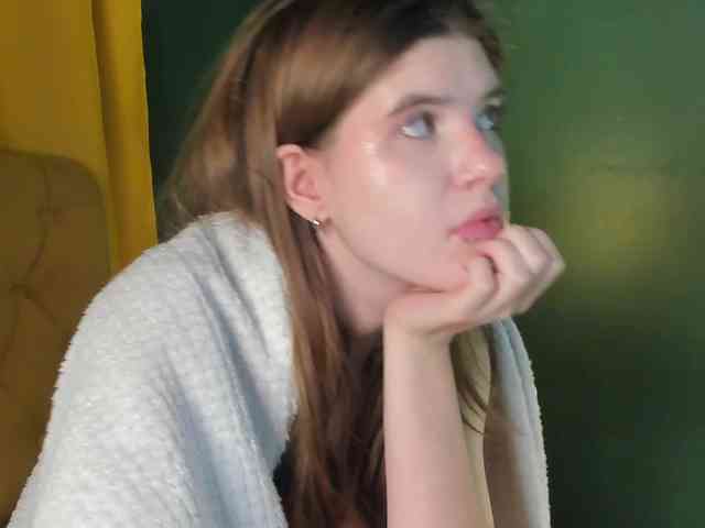 AngelinaLing webcam