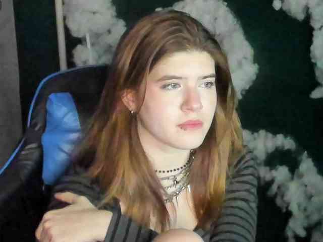 AngelinaLing webcam