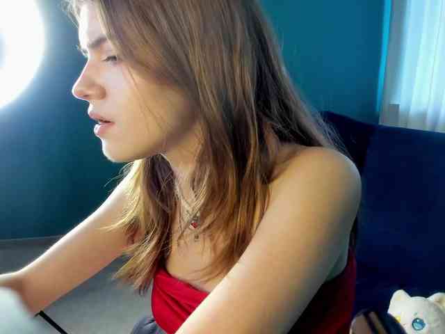 AngelinaLing webcam