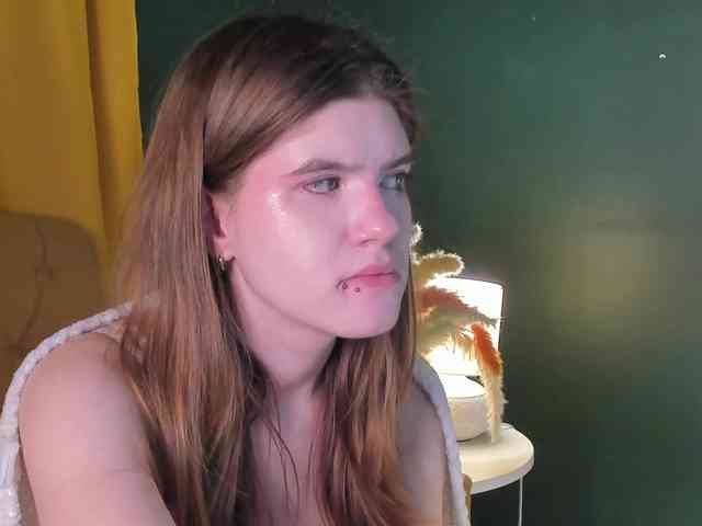 AngelinaLing webcam