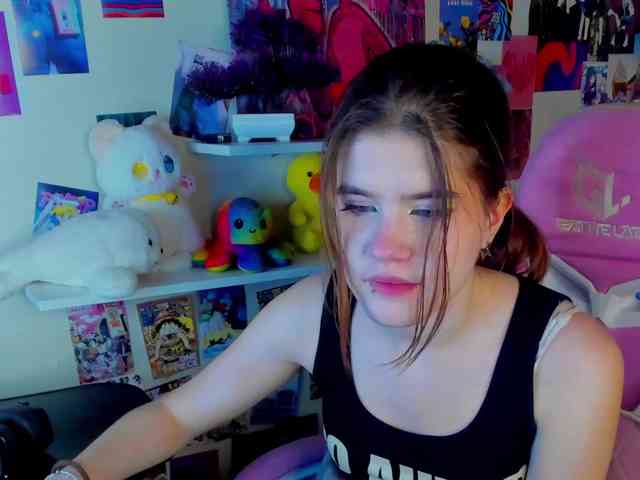 AngelinaLing webcam