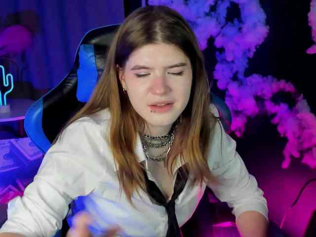 AngelinaLing webcam