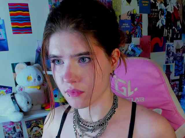 AngelinaLing webcam