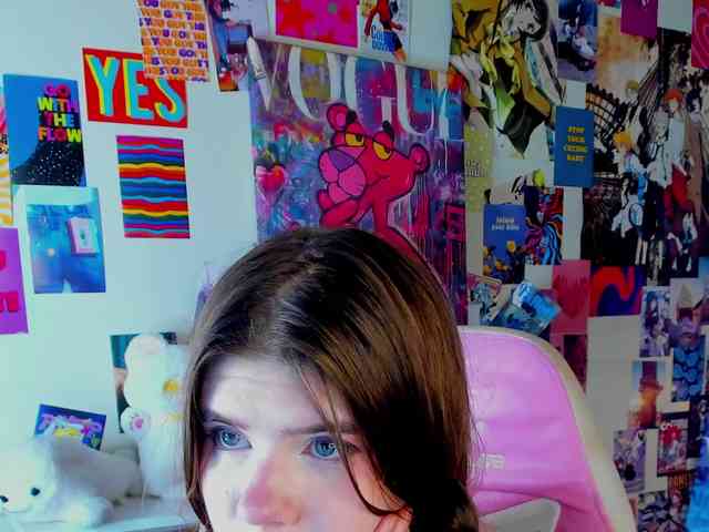 AngelinaLing webcam