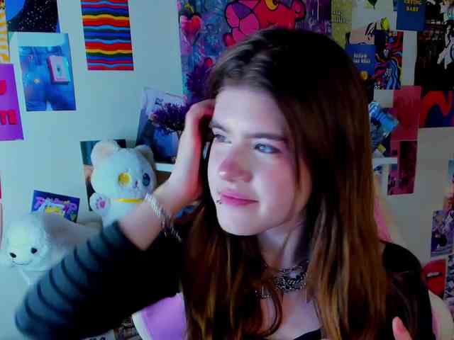 AngelinaLing webcam