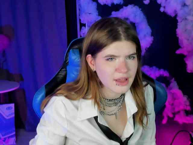 AngelinaLing webcam