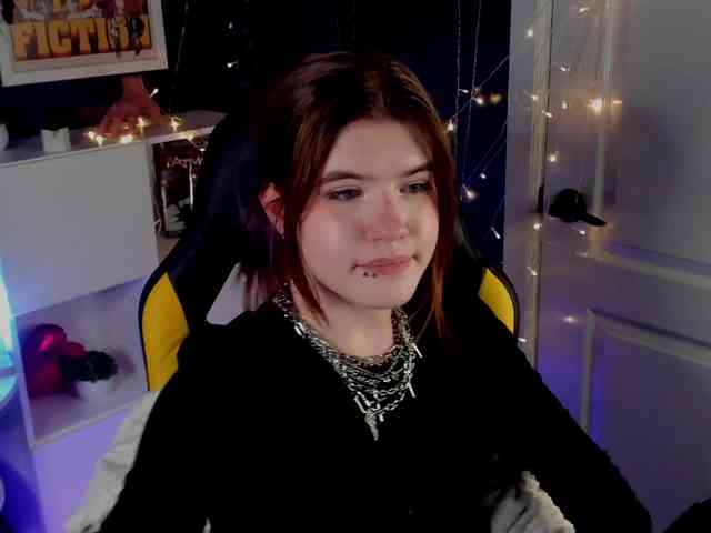 AngelinaLing webcam