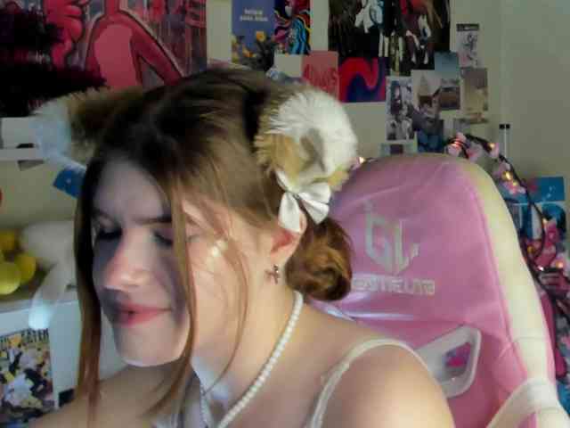 AngelinaLing webcam