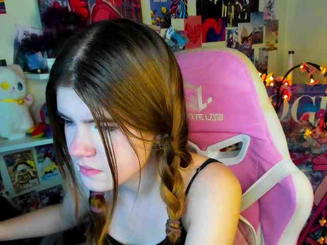 AngelinaLing webcam