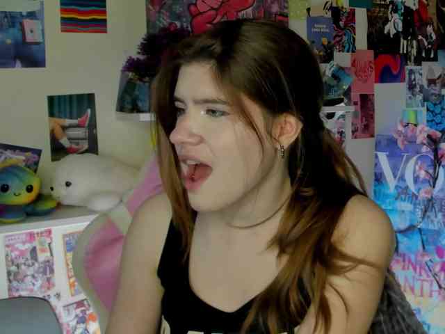 AngelinaLing webcam