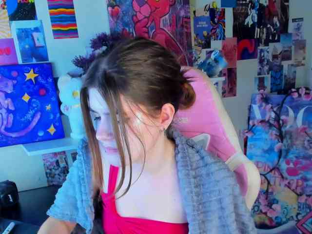 AngelinaLing webcam