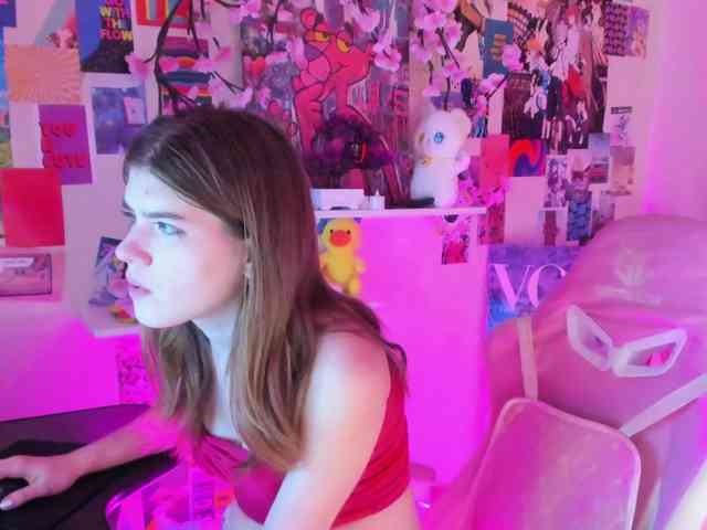 AngelinaLing webcam