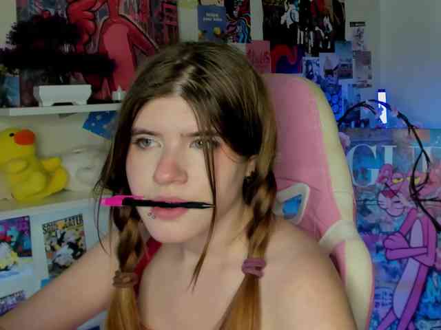 AngelinaLing webcam