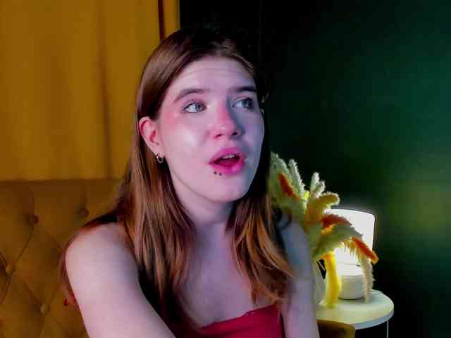 AngelinaLing webcam