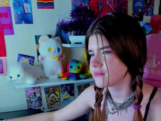 AngelinaLing webcam