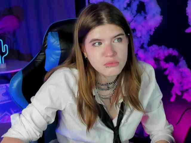 AngelinaLing