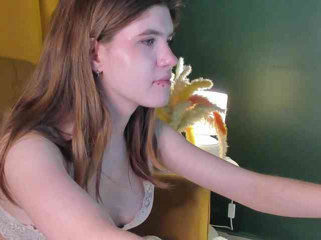 AngelinaLing webcam