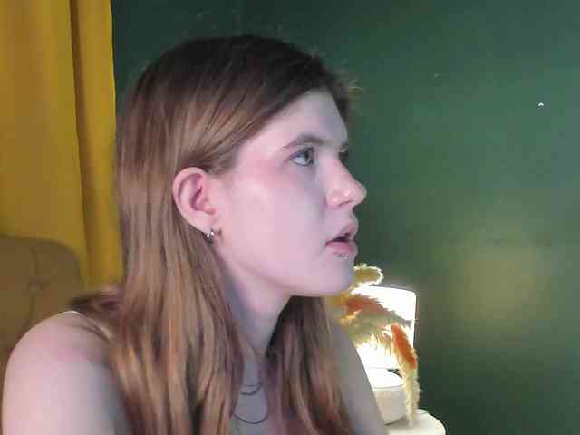 AngelinaLing webcam