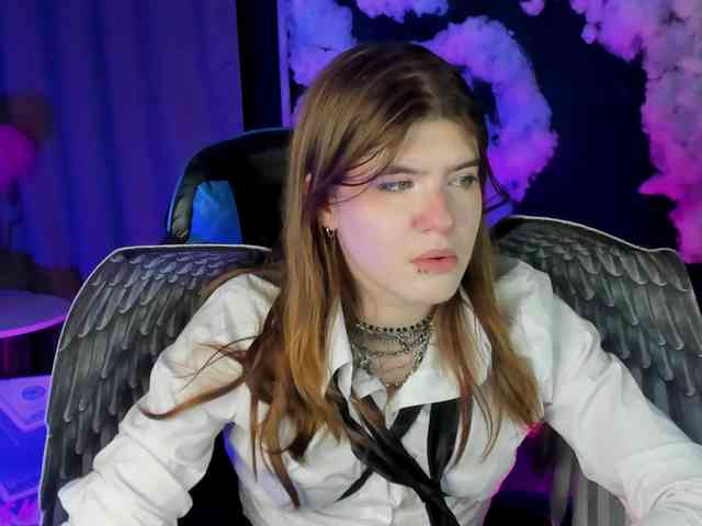 AngelinaLing webcam