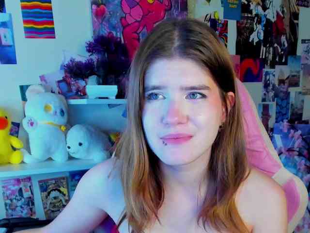 AngelinaLing webcam