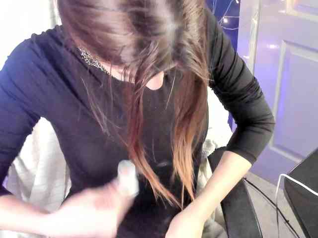 AngelinaLing webcam