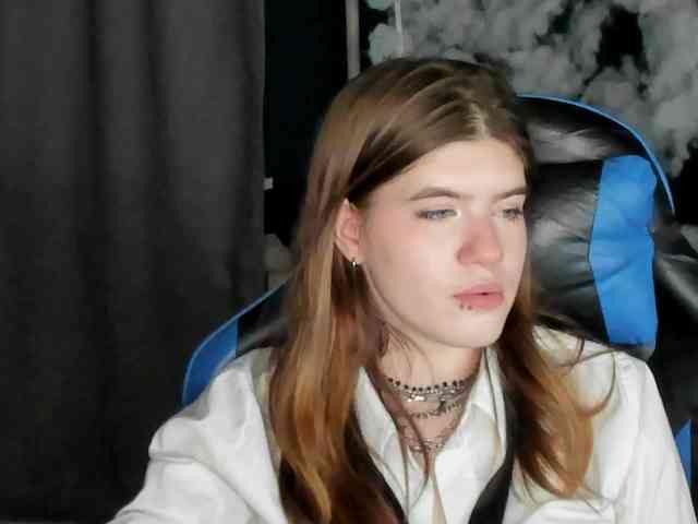 AngelinaLing webcam