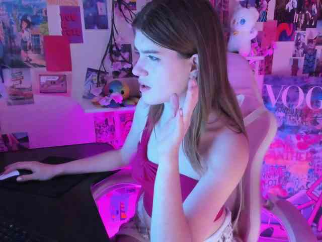 AngelinaLing webcam