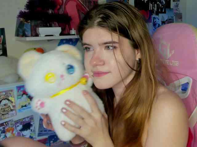 AngelinaLing webcam