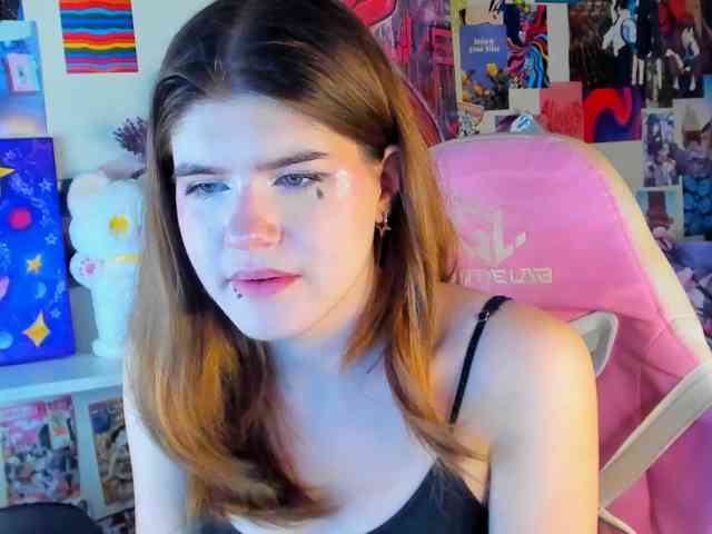 AngelinaLing webcam