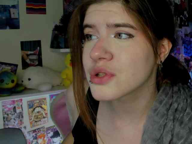 AngelinaLing webcam